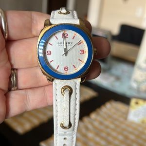 Sperry Top Sider watch. Stainless steel, genuine leather band and 50M waterproof
